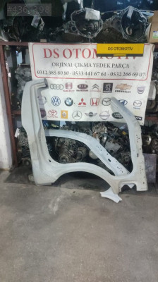 2004-2010 KİA BONGO SAĞ ÖN KAPI YUVA SACI