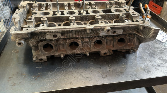 AUDİ A3 ÇIKMA SİLİNDİR KAPAK - 1.8 T AUQ AUM AWT - 058103373D