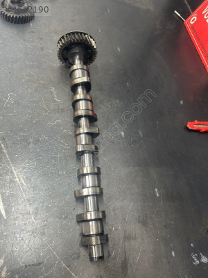 VW TRANSPORTER T5 2.5 EKSANTRİK MİLİ ORJİNAL