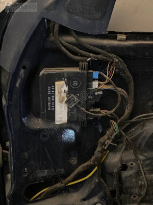 MERCEDES W210 W208 SAĞ ÖN KAPI BEYNİ 2108207826