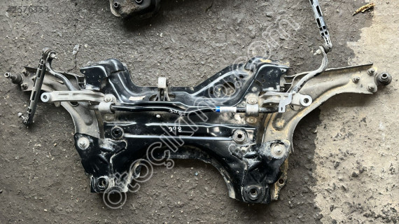 MERCEDES 180 W177 B180 W247 CLA W118 MOTOR TRAVERSİ BEŞİK