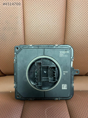 VOLVO XC60 FAR BEYNİ (ORJİNAL) - 32337412