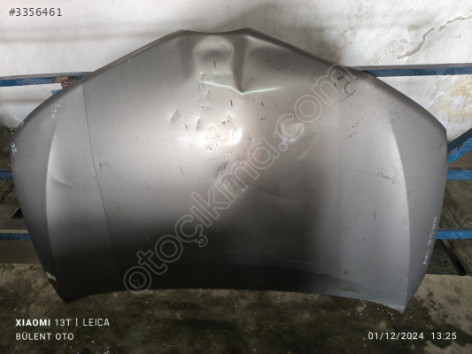 Toyota Auris motor kaputu orijinal çıkma