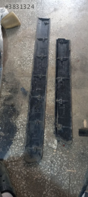 Fiat Doblo sağ ön arka kapı çıtası