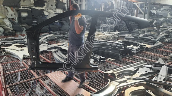 SEAT ARONA SOL YAN DUVAR SACI