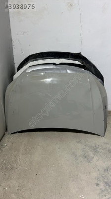 VOLKSWAGEN/Polo 17 24 UFAK HASARLI ORJİNAL ÖN KAPUT