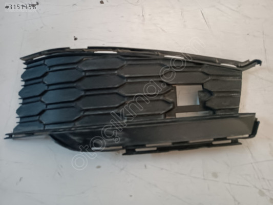 658807368 - SKODA KAMİQ SİS ÇERÇEVESİ ORJİNAL ÇIKMA