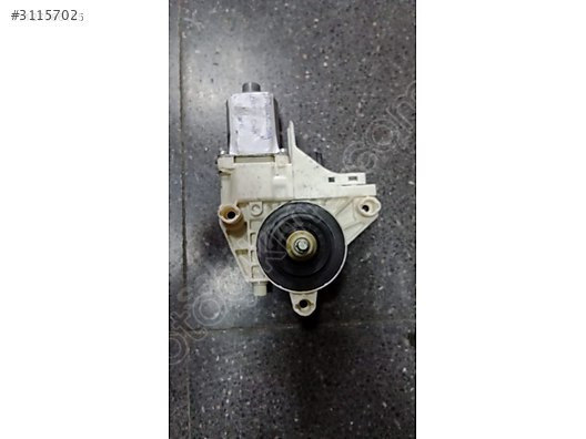 Renault Megane3 Fluence sağ arka cam motoru 1.750 TL