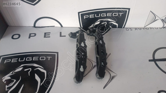 PEUGEOT 208 ARKA TAMPON BRAKETİ SAĞ 9823232480