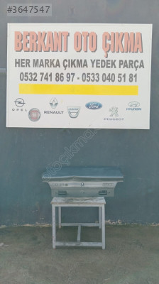 Renault R19 Europa Sedan Modeli için Çıkma Bagaj Kapağı