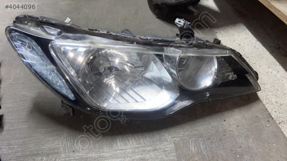 HONDA CİVİC FD6 SAĞ ÖN FAR