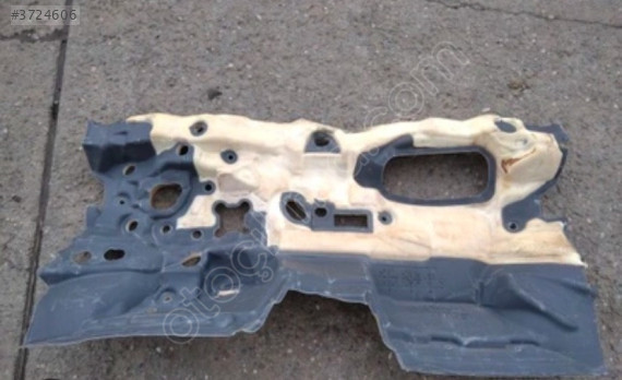 Peugeot 208 ara bölme plakası sessizleştirme 9837806380