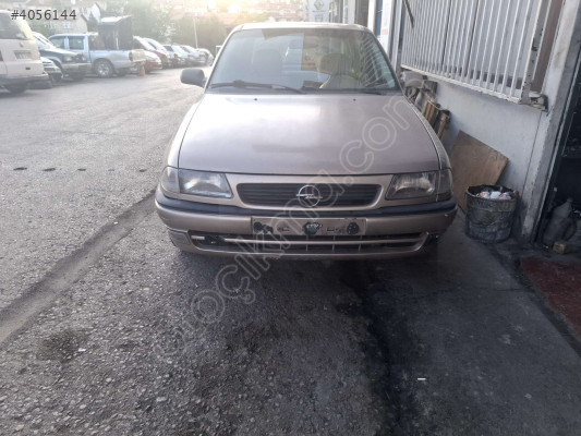 ÖZMEN OPEL ASTRA F SAĞ SOL ÖN FAR SİNYAL