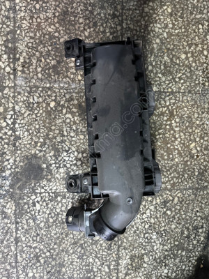 Peugeot 408 hava filtre kutusu