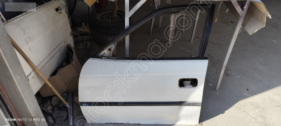 Opel Astra f sol ön kapı