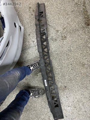 BMW F30 KASA 3 SERİSİ ÖN TAMPON KÖPÜĞÜ ORJİNAL ÇIKMA