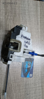 Fiat Fiorino çıkma orjinal sağ ön kapı kilidi