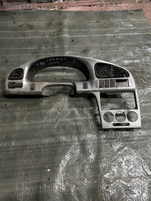 2004 kia shuma gösterge çerçevesi