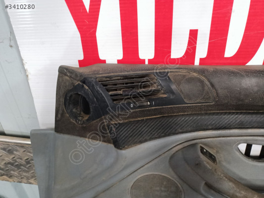 BMW E39 SAĞ ÖN ÜFLEME IZGARASI