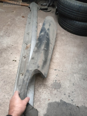 Audi A4 B6 arka tampon alt sakal