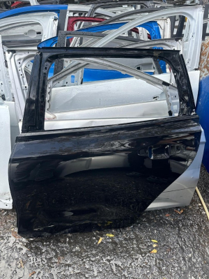 MİRİM OTODAN VOLVO V60 SOL ARKA KAPI