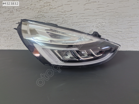 RENAULT CLİO 4 SAĞ ÖN FAR LEDLİ ORJİNAL 2016-2020 SIFIR AYARINDA