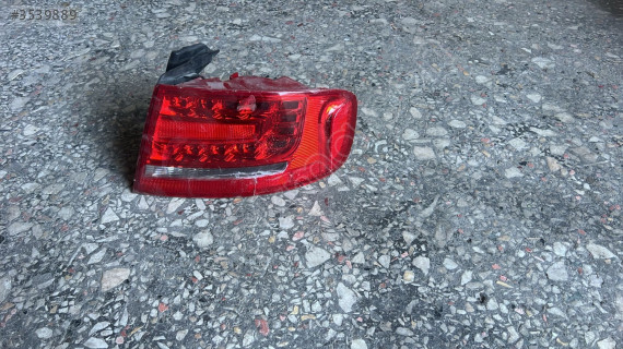 2009-2012 Audi A4 Modeli İçin Sağ Arka Stop Parçası