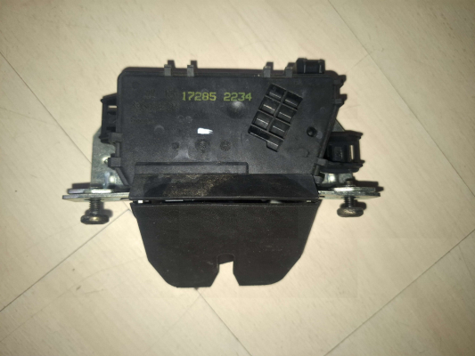 ÖZMEN OPEL ASTRA H ÇIKMA ARKA BAGAJ KİLİDİ