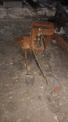 Daihatsu charade pedal takimi