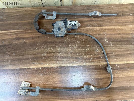 BMW E30 SOL CAM KRİKOSU ORJİNAL ÇIKMA TEMİZ ÜRÜN