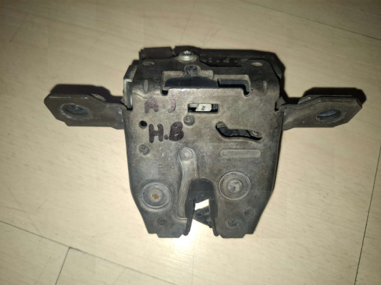 ÖZMEN OPEL ASTRA J BAGAJ KİLİDİ HB 13581023