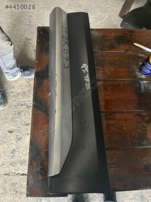 AUDI Q5 SOL ARKA KAPI BANDI 2018 2021 80A853969A