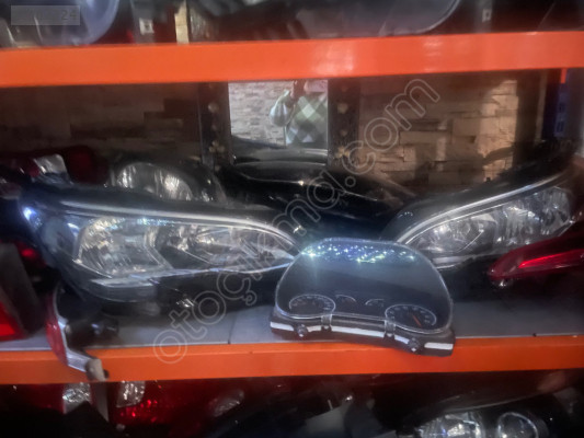 Peugeot 3008 sağ sol takım var