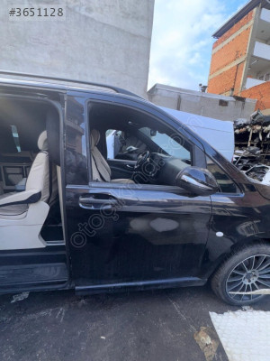 MERCEDES BENZ VİTO 2018 SAĞ ÖN KAPI