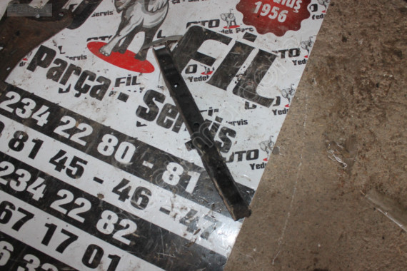 MAZDA B2500 1997-98 ŞASE TRAVERSİ