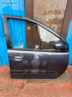 Renault scenic 1 sağ ön kapı dolu