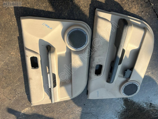 NİSSAN XTRAİL SAĞ SOL ÖN KAPI DÖŞEMESİ