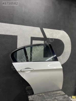 BMW E90 SAĞ ARKA KAPI