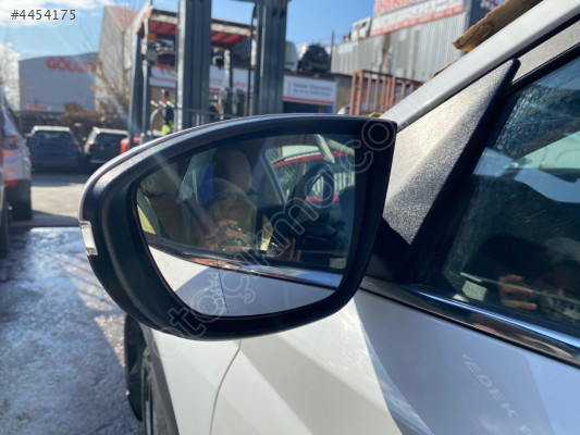 2022 Hyundai Bayon Sinyalli Katlanır Sol Ayna