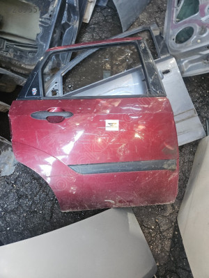 FORD FOCUS 1 ÇIKMA SAĞ ARKA KAPI