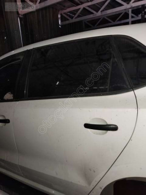 2014 VOLKSWAGEN POLO CIKMA ORJİNAL SOL ARKA KAPI HATASIZ