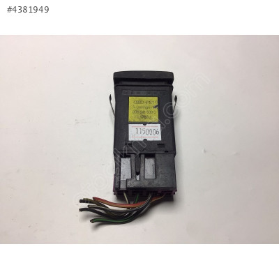 Audi A4 Dörtlü Flaşör Düğmesi 8D0941509