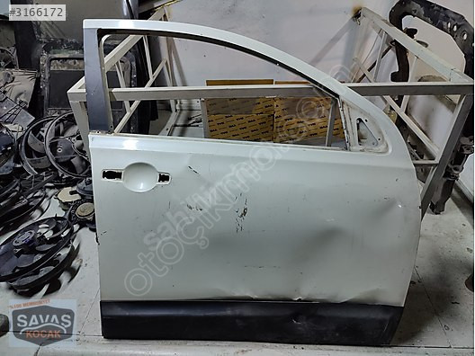 NİSSAN QASHQAİ SAĞ ÖN KAPI
