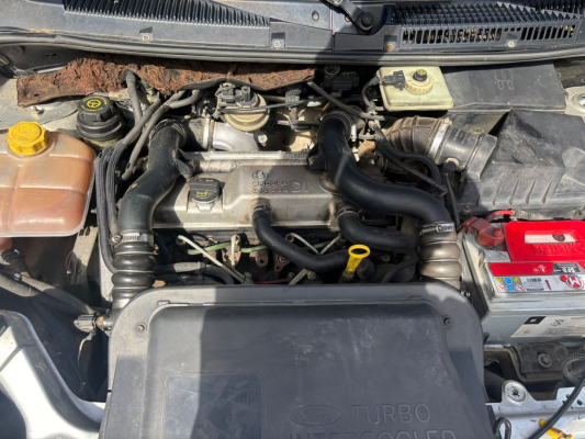 FORD CONNET KONPILE DOLU MOTOR 75 LİK SAAT GİBİ