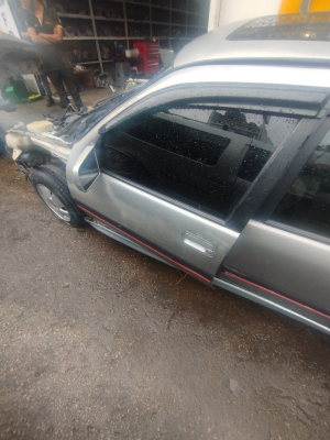 OPEL VECTRA A KASA GT SOL ÖN KAPI