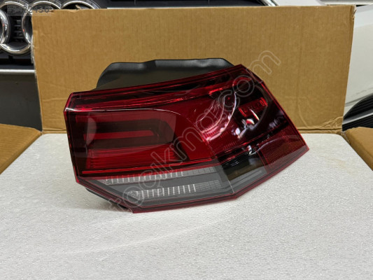 VW GOLF 8 SAĞ DIŞ STOP 2020-2024 ORİJİNAL
