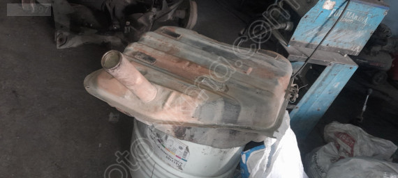 Ford Taunus GTS yakıt deposu