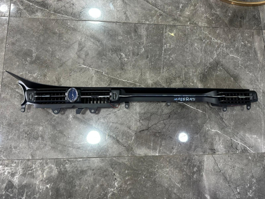 MASERATİ QUATTROPORTE TORPİDO ÜFLEME IZGARALARI ORJİNAL ÇIKMA