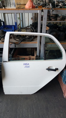 SKODA FABİA SOL ARKA KAPI CIKMA CEP: 0541 570 02 94