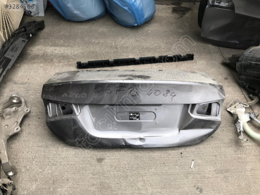 MERCEDES A SERİSİ W177 BAGAJ KAPAĞI
